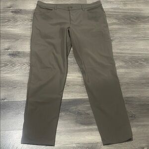 ABC lululemon Men's Classic green Tan Pants